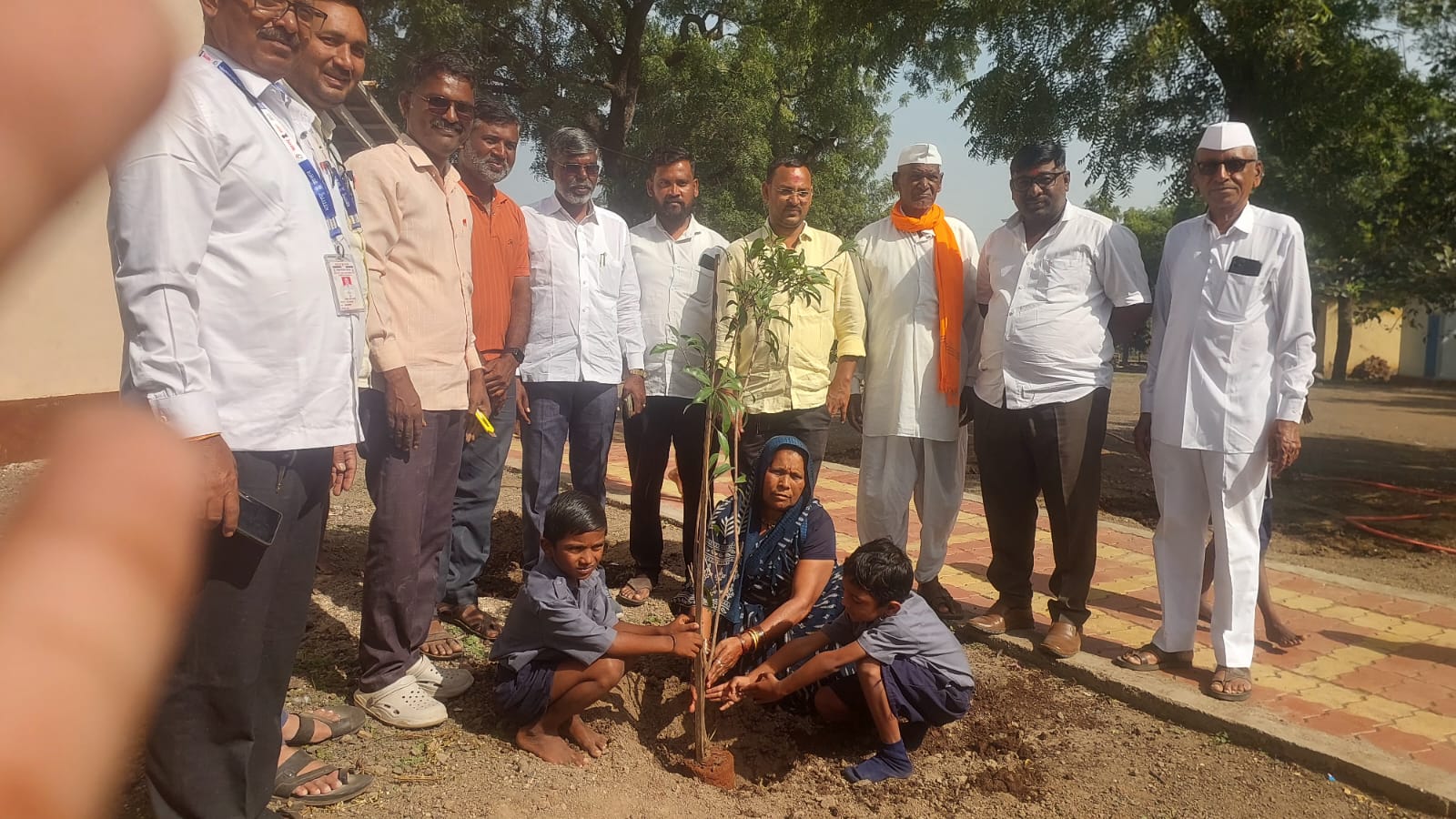 एक पेड माँ के नाम 